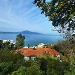 Ramo\'S Cozy Beachside Haven With Panoramic Views - 2Nd